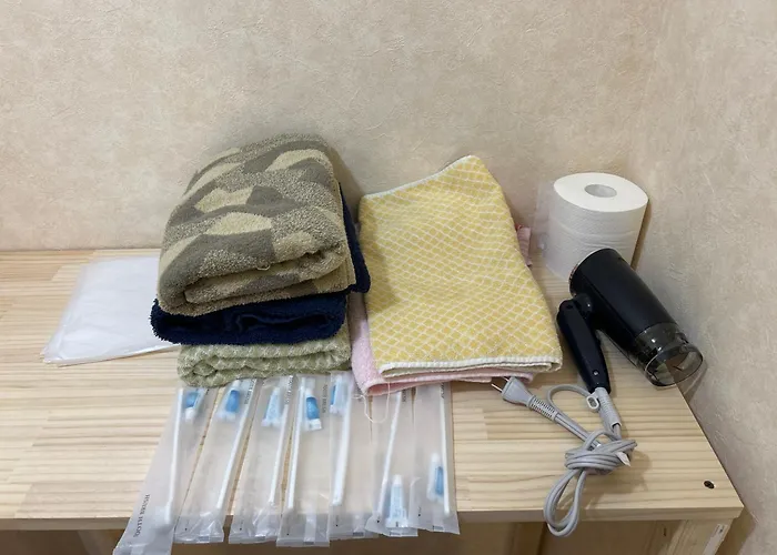 Two Devided Rooms With Two Large Beds Close To Nipponbashi